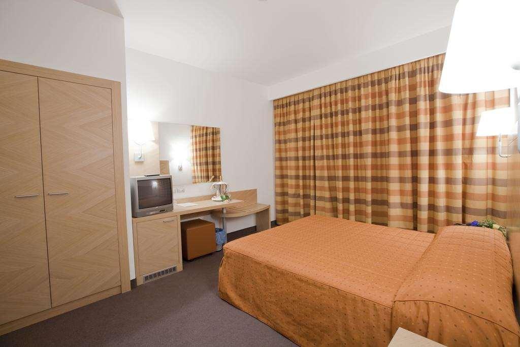Centrum Palace & Hotel 4*